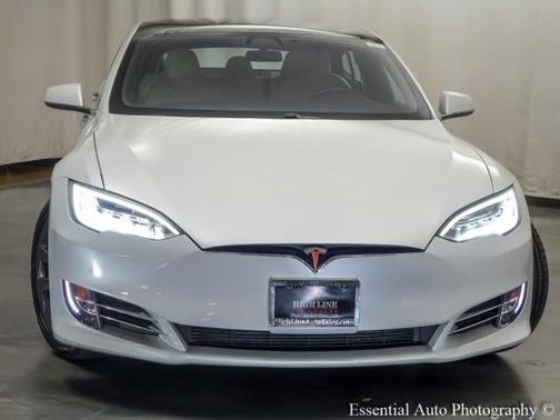2020 Tesla Model S Performance