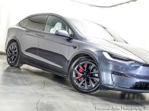 Midnight Silver Metallic 2023 Tesla Model X Plaid
