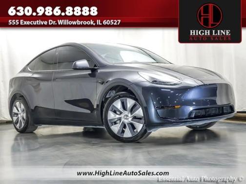Stealth Gray 2024 Tesla Model Y Long Range