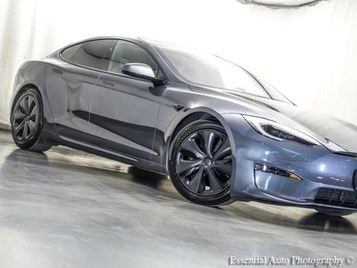 Midnight Silver Metallic 2023 Tesla Model S HW4