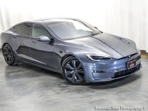 Midnight Silver Metallic 2023 Tesla Model S HW4