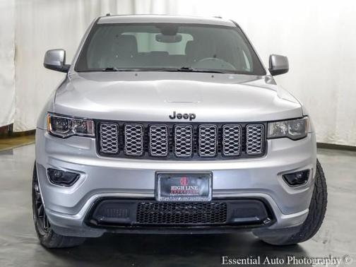 2017 Jeep Grand Cherokee Altitude