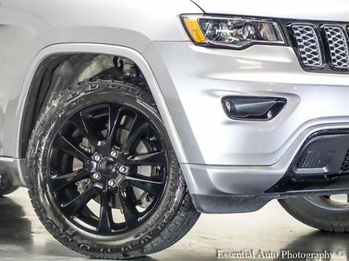2017 Jeep Grand Cherokee Altitude