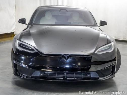2022 Tesla Model S Base