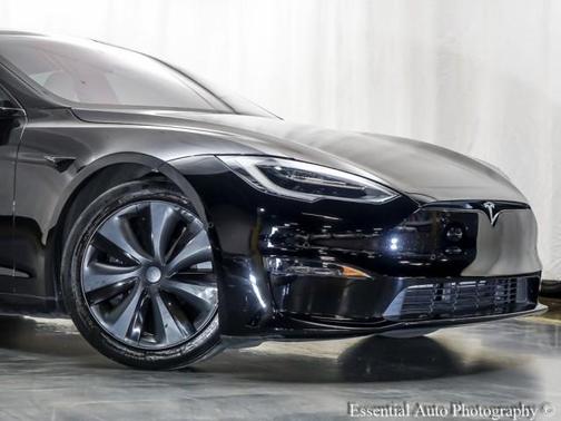 2022 Tesla Model S Base