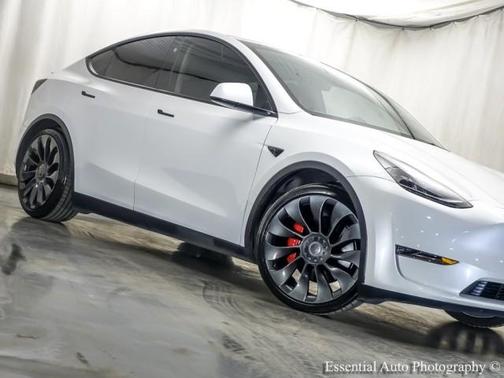 2023 Tesla Model Y Performance