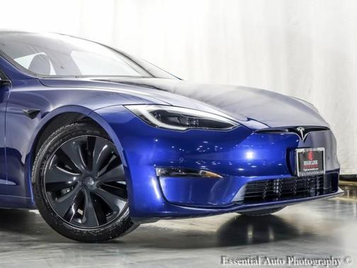 2022 Tesla Model S Base