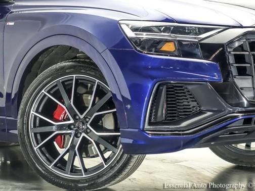 2019 Audi Q8 Premium Plus