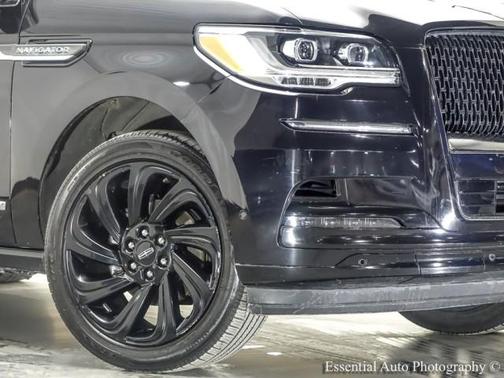 2022 Lincoln Navigator L Reserve