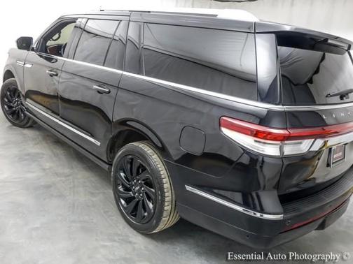 2022 Lincoln Navigator L Reserve