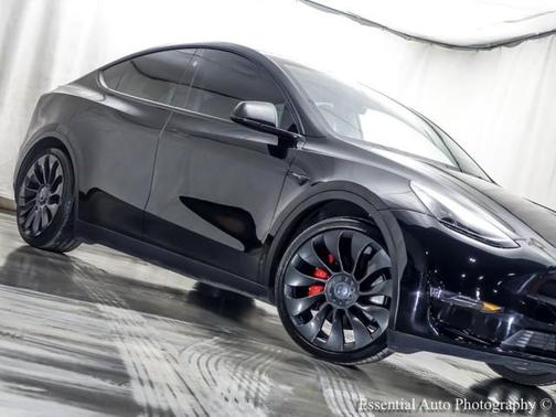 2023 Tesla Model Y Performance