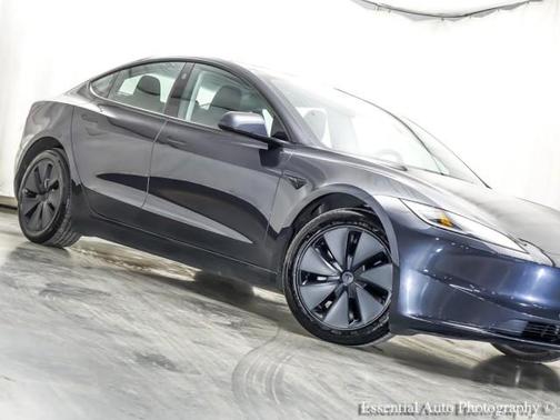 2025 Tesla Model 3 Long Range