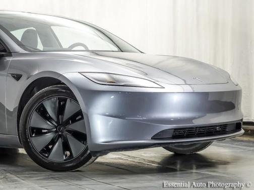 2025 Tesla Model 3 Long Range