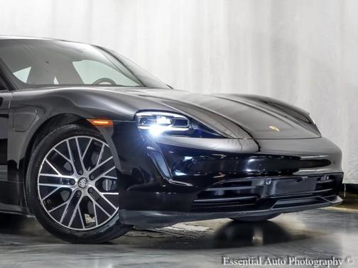 2021 Porsche Taycan Base