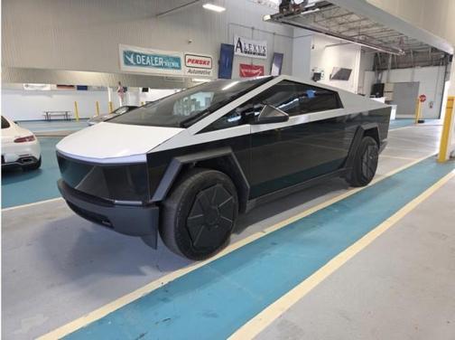 Stainless Steel 2024 Tesla Cybertruck Cyberbeast
