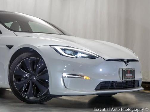 2022 Tesla Model S Plaid