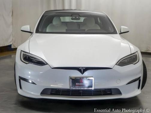 2022 Tesla Model S Plaid
