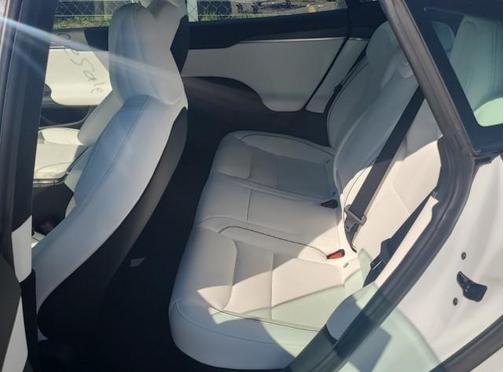 2022 Tesla Model S Plaid
