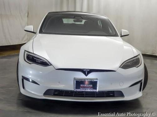 2022 Tesla Model S Base