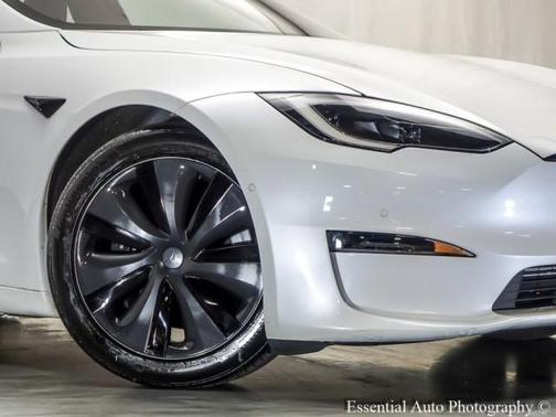 2022 Tesla Model S Base