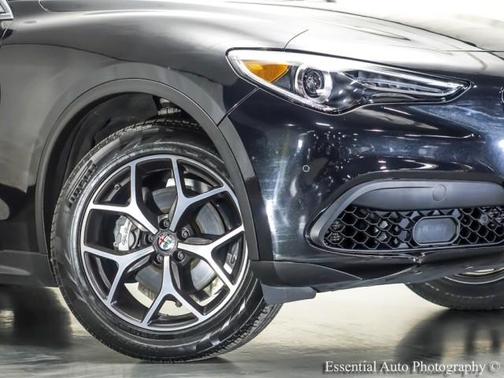Basalto Brown Metallic 2019 Alfa Romeo Stelvio Ti Sport