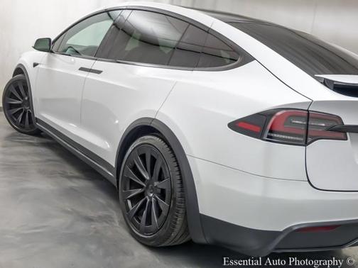 2022 Tesla Model X Base