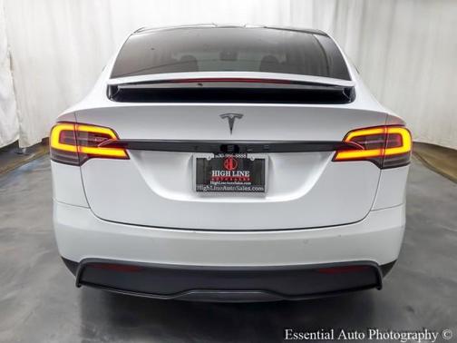 2022 Tesla Model X Base