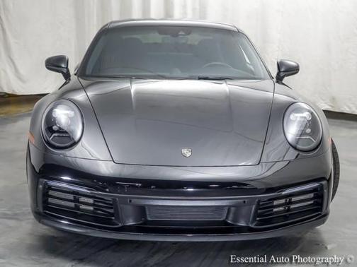 2021 Porsche 911 Carrera