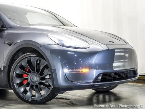 Midnight Silver Metallic 2022 Tesla Model Y Performance
