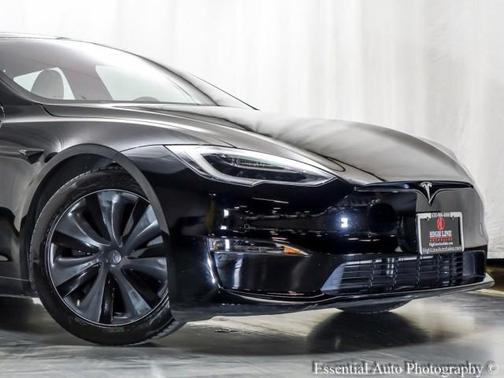 2022 Tesla Model S Base