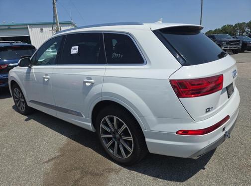 2017 Audi Q7 3.0T Premium Plus