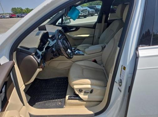 2017 Audi Q7 3.0T Premium Plus