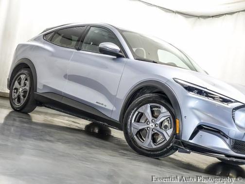 2022 Ford Mustang Mach-E Select