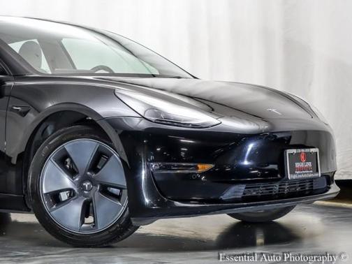 2022 Tesla Model 3 Base