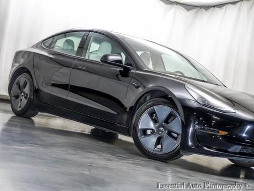 2022 Tesla Model 3 Base