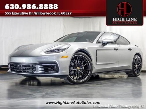 GT Silver Metallic 2018 Porsche Panamera 4S