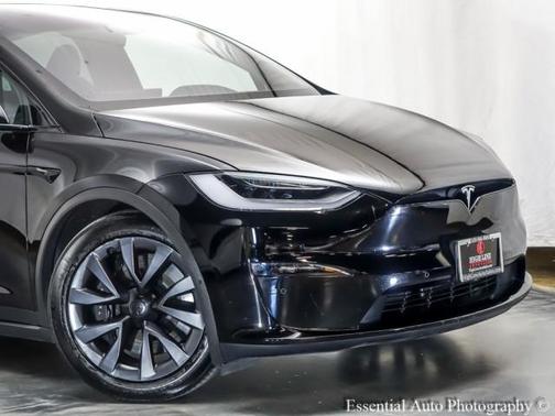 2022 Tesla Model X Plaid