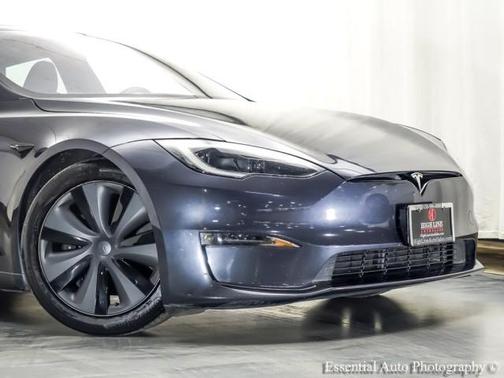 Midnight Silver Metallic 2023 Tesla Model S HW4