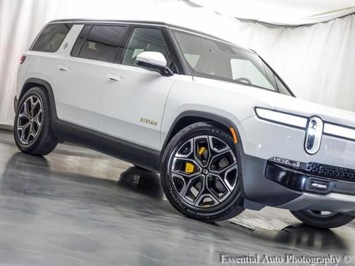 2022 Rivian R1S Launch Edition