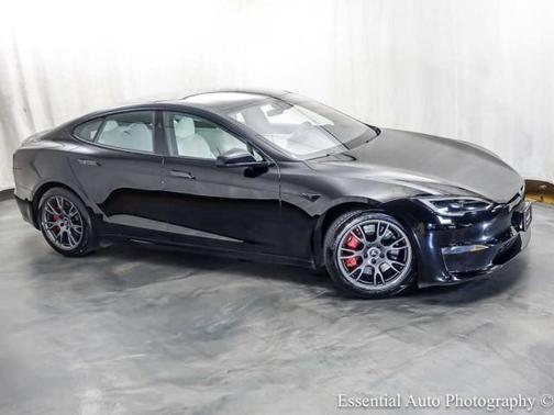 Black 2023 Tesla Model S Plaid