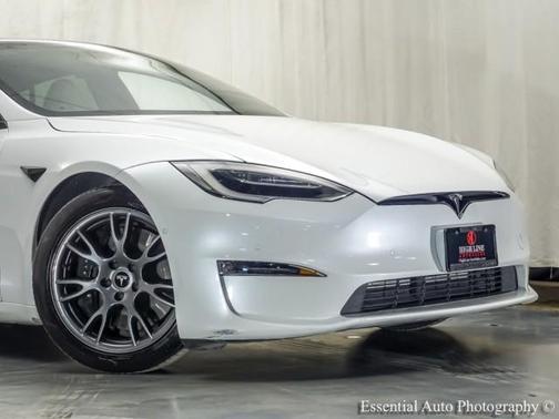 2022 Tesla Model S Base