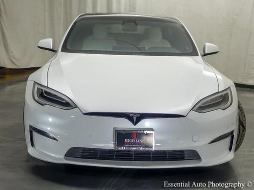 2022 Tesla Model S Base
