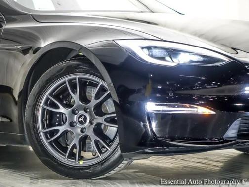 2022 Tesla Model S Plaid