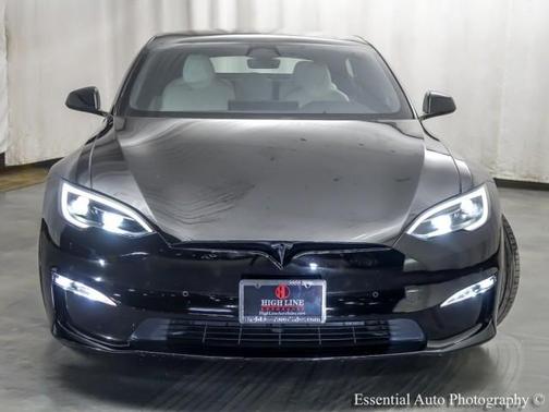 2022 Tesla Model S Plaid