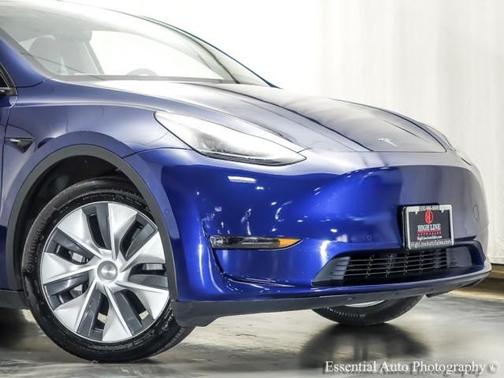 Deep Blue Metallic 2022 Tesla Model Y Long Range