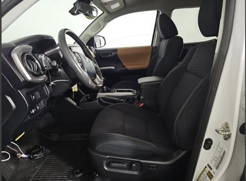 2020 Toyota Tacoma SR5