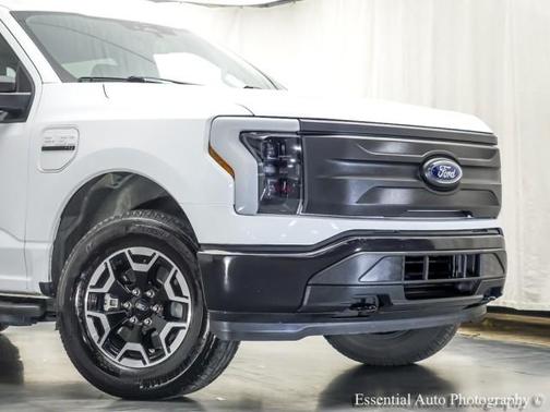 Oxford White 2023 Ford F-150 Lightning Pro
