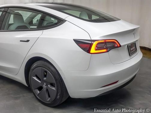 2022 Tesla Model 3 Base