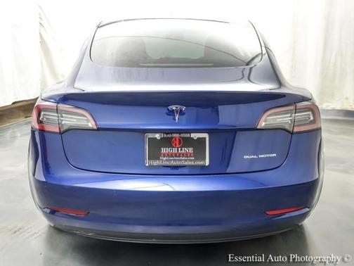 Deep Blue Metallic 2022 Tesla Model 3 Long Range