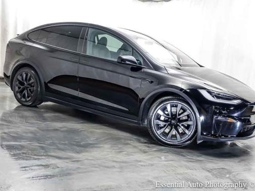Black 2023 Tesla Model X 6 SEATER